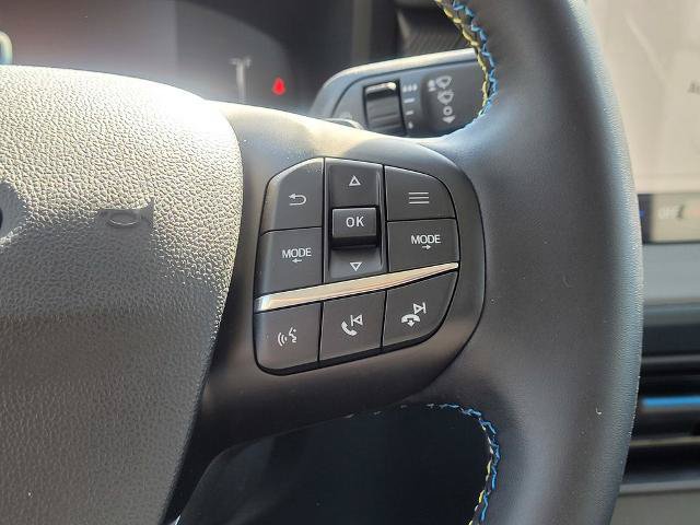 Used 2025 Ford Maverick Lobo AWD/4WD image 42