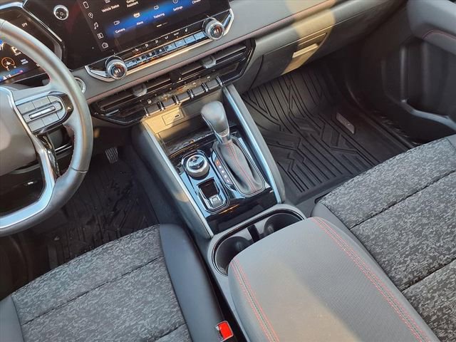 Used 2024 Chevrolet Colorado Z71 w/ Z71 Convenience Package 2 image 10