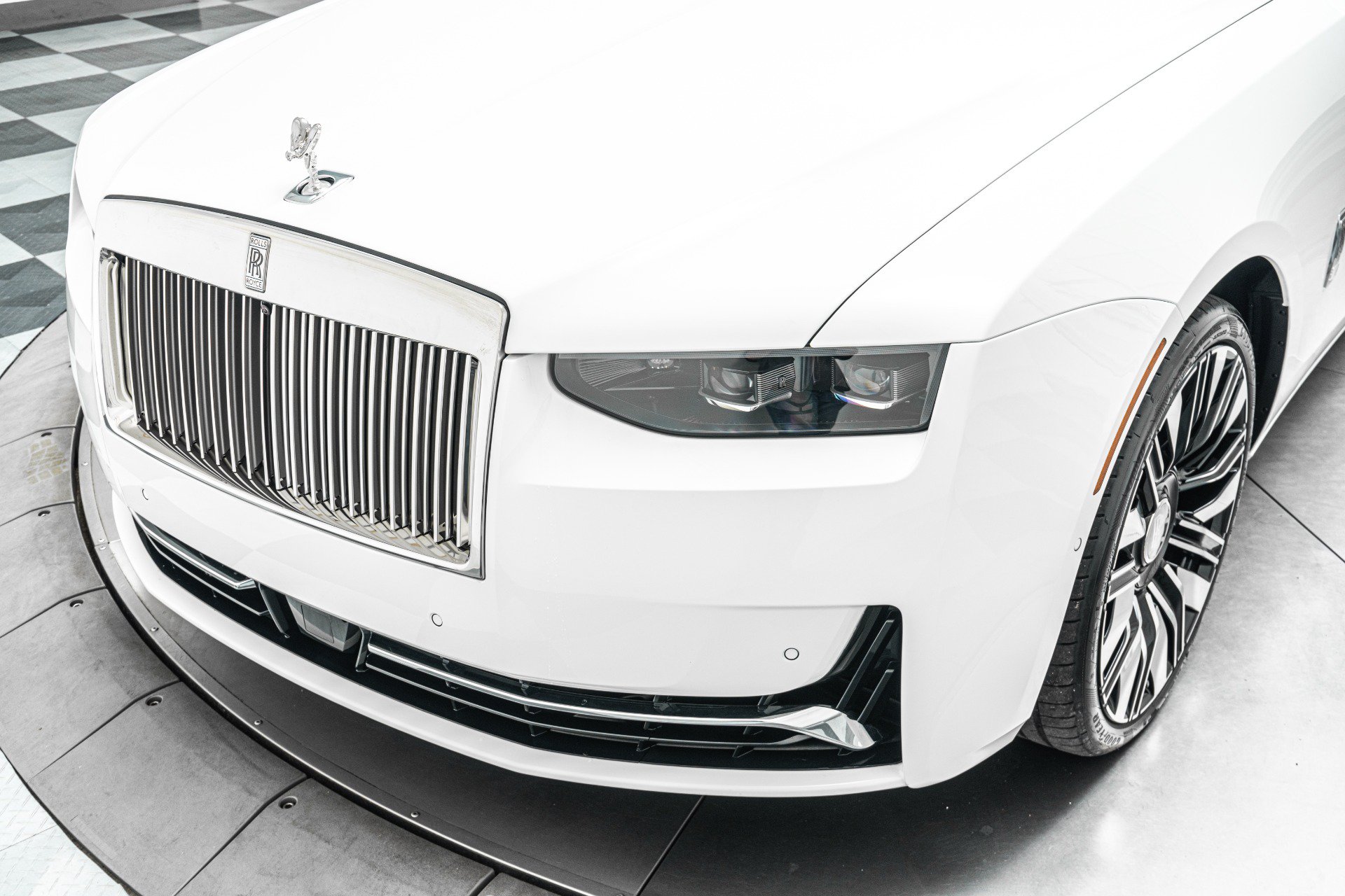 Used 2026 Rolls-Royce Ghost AWD/4WD image 36