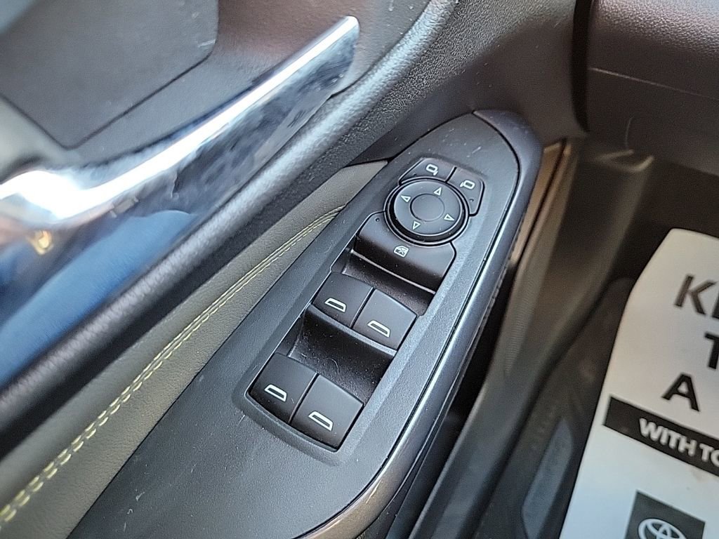 Used 2024 Chevrolet Trax ACTIV w/ Sunroof Package image 30