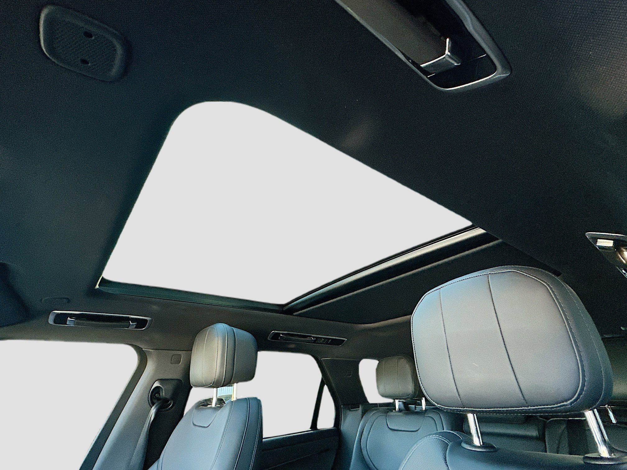 Used 2025 Land Rover Range Rover Sport Dynamic SE image 23