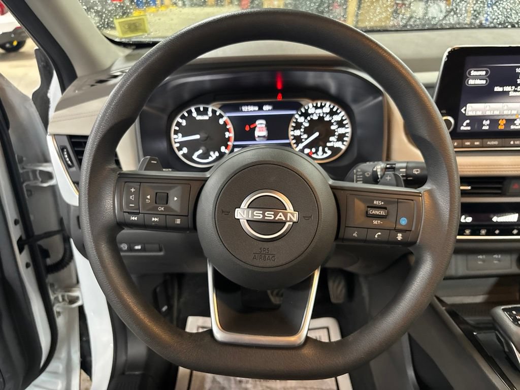 Used 2024 Nissan Rogue SV AWD/4WD image 22