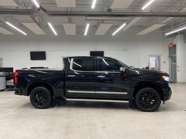 Certified 2023 Chevrolet Silverado 1500 High Country w/ High Country Premium Package image 4