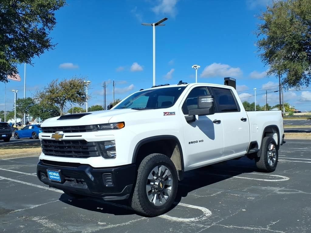 Used 2024 Chevrolet Silverado 2500 Custom w/ Custom Value Package AWD/4WD image 12