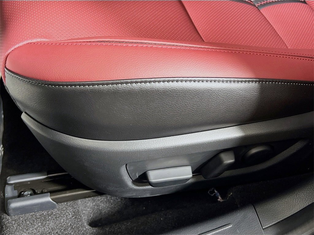 Used 2025 MAZDA CX-50 2.5 Hybrid w/ Weather Package image 15