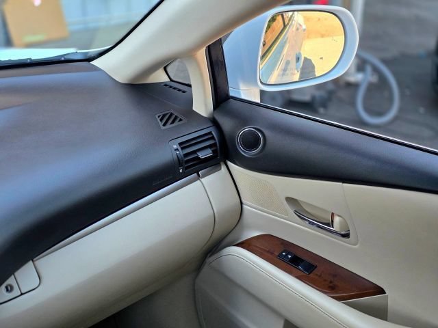 Used 2013 Lexus RX 450h AWD w/ Navigation Pkg image 29