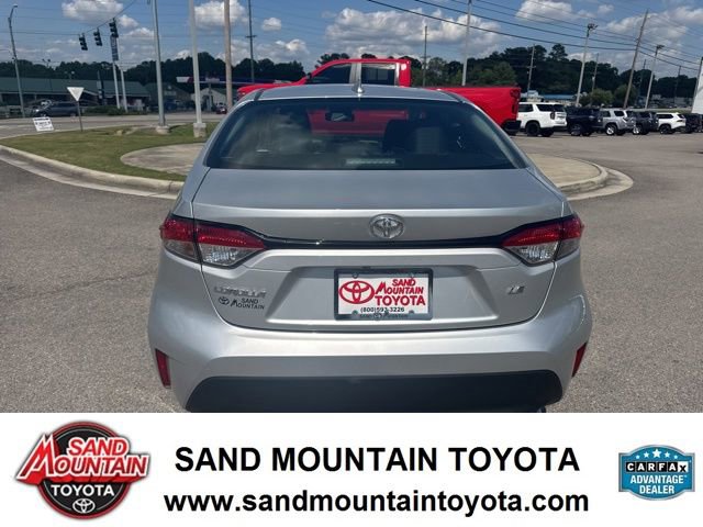 Used 2025 Toyota Corolla LE FWD image 4