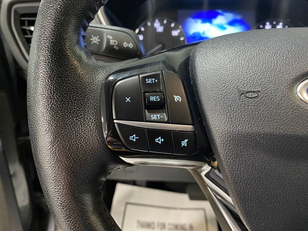 Used 2021 Ford Escape SEL image 11