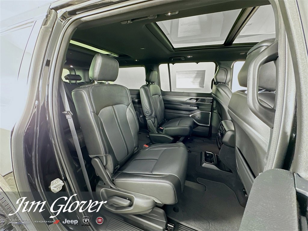 New 2024 Jeep Wagoneer L Series II w/ Convenience Group I image 35