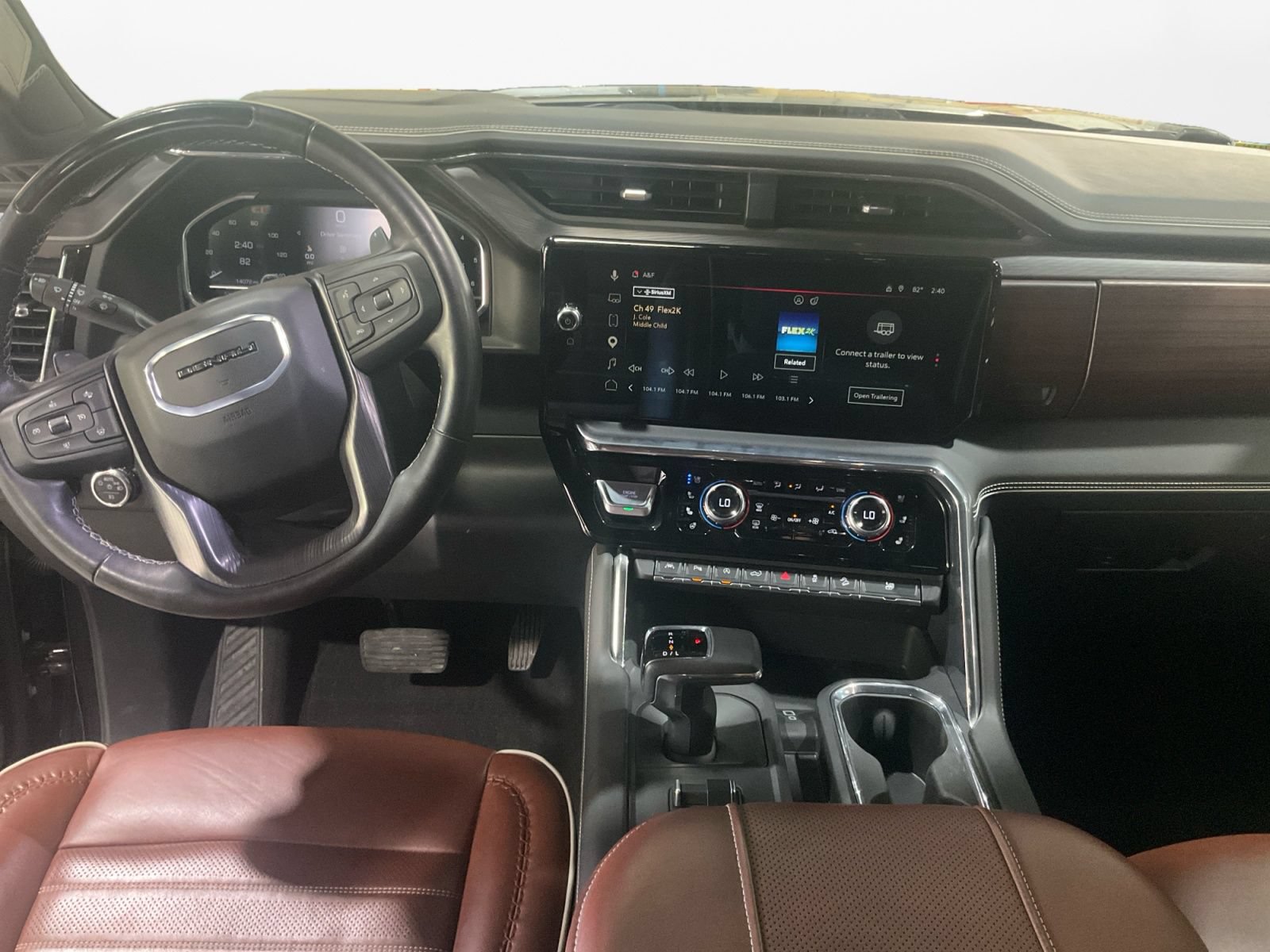 Used 2024 GMC Sierra 1500 Denali Ultimate AWD/4WD image 10