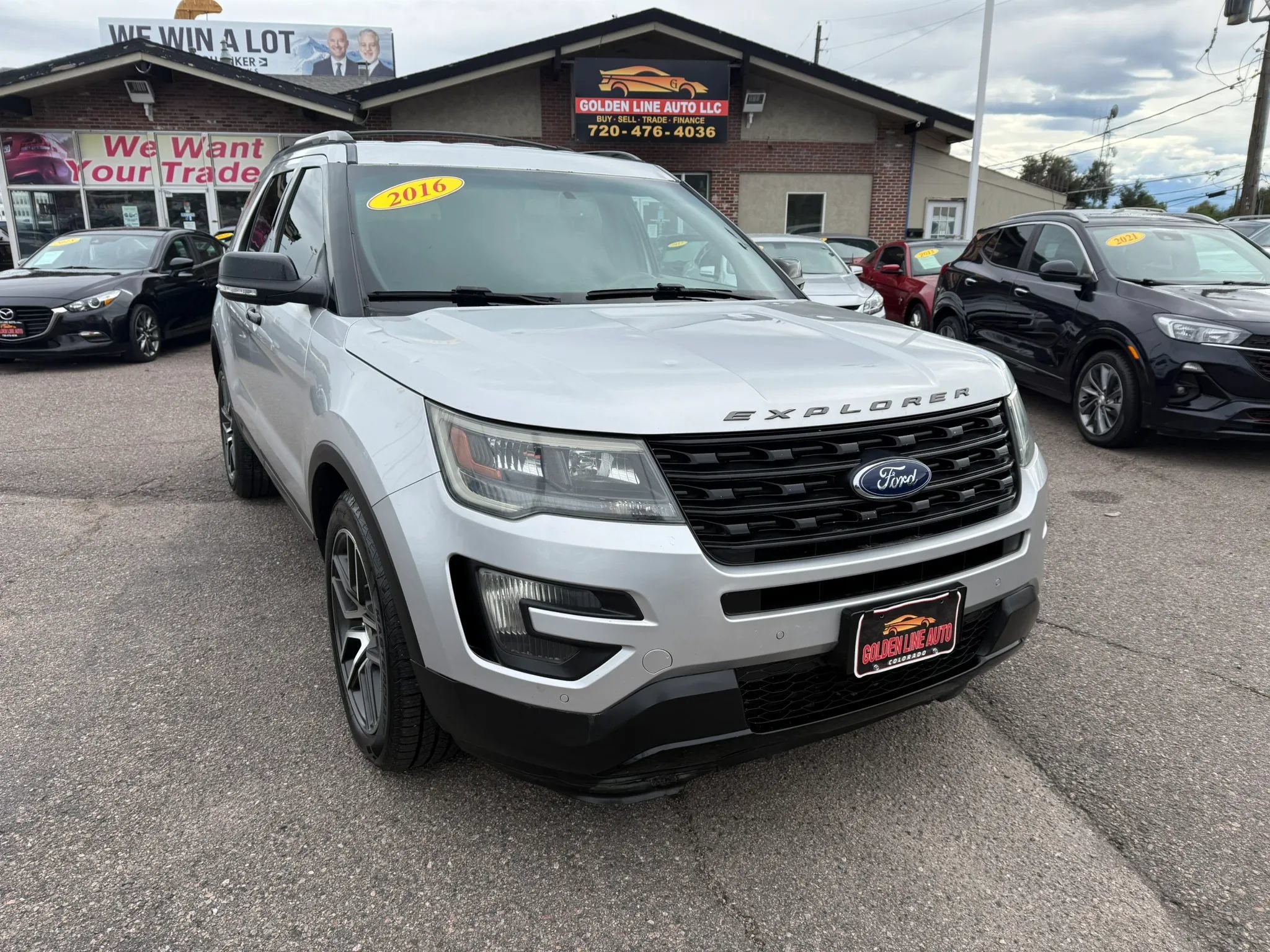 Used 2016 Ford Explorer Sport AWD/4WD image 2