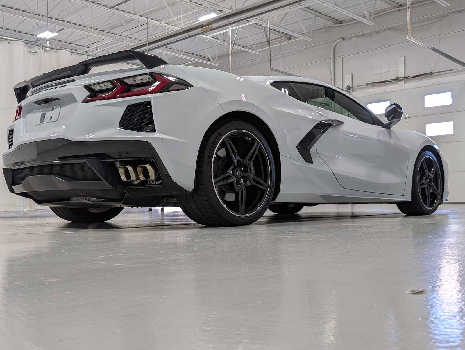 Used 2020 Chevrolet Corvette Stingray Preferred Cpe w/ 2LT Preferred Equipment Group RWD image 18
