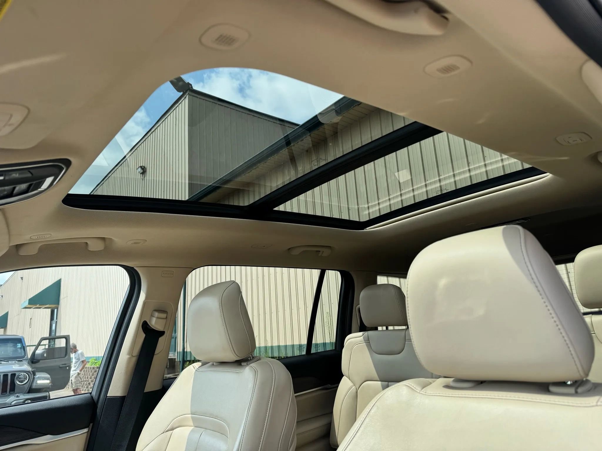 Used 2021 Jeep Grand Cherokee L Limited image 37