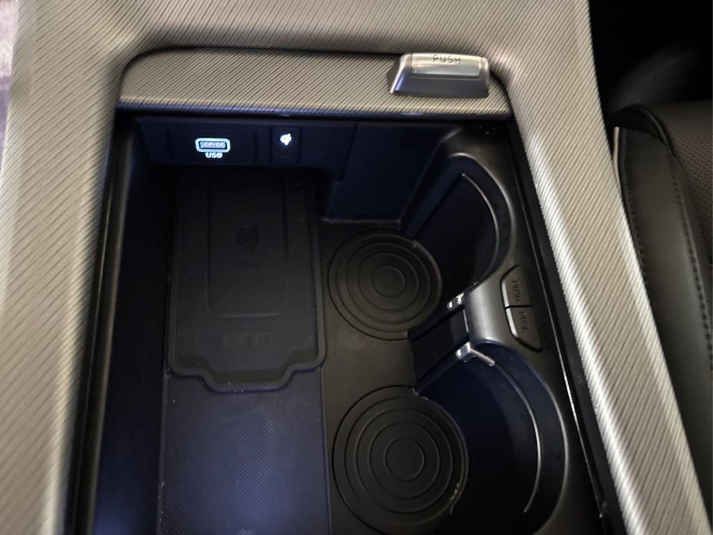 Used 2024 Hyundai Palisade SEL image 45
