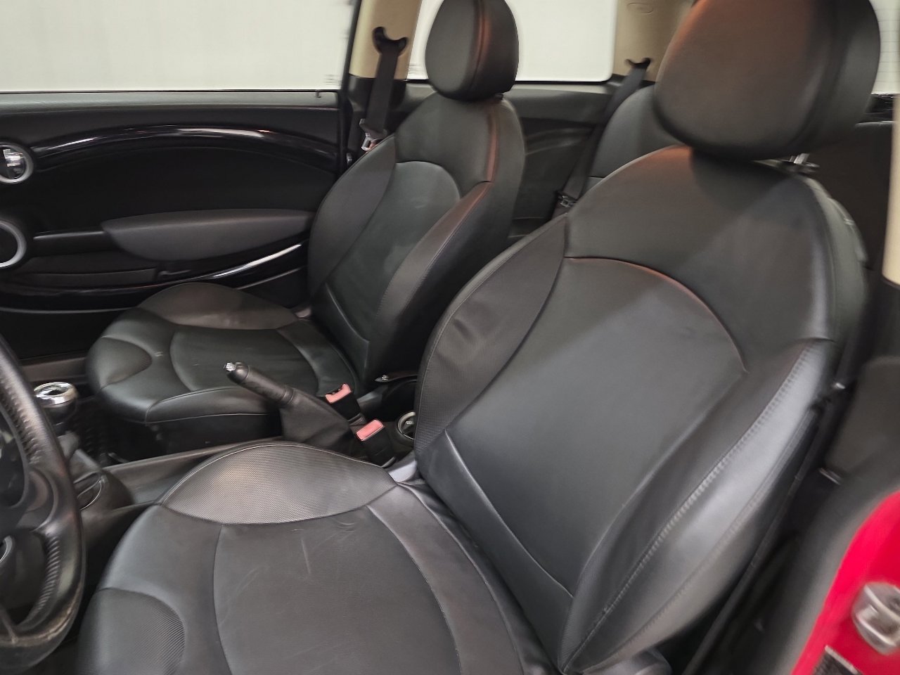 Used 2011 MINI Cooper S image 19