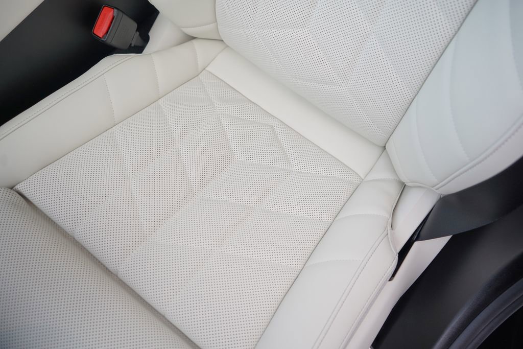 New 2026 BMW 540i xDrive w/ Executive Package image 11