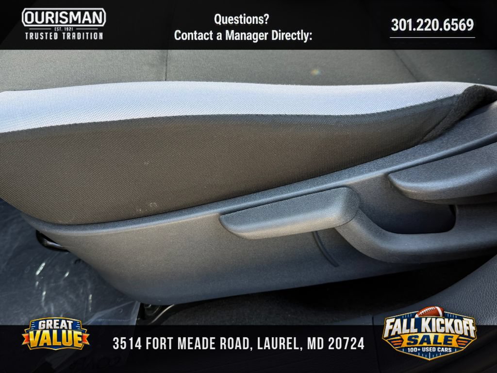 Used 2025 Nissan Versa S w/ Trunk Package FWD image 23
