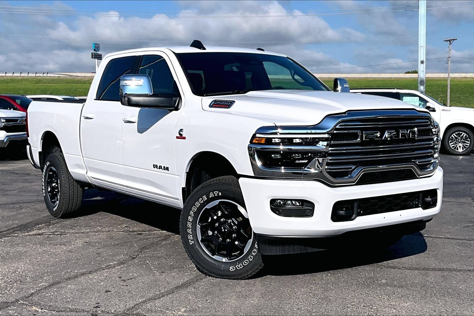 Used 2026 RAM 2500 Laramie AWD/4WD image 11
