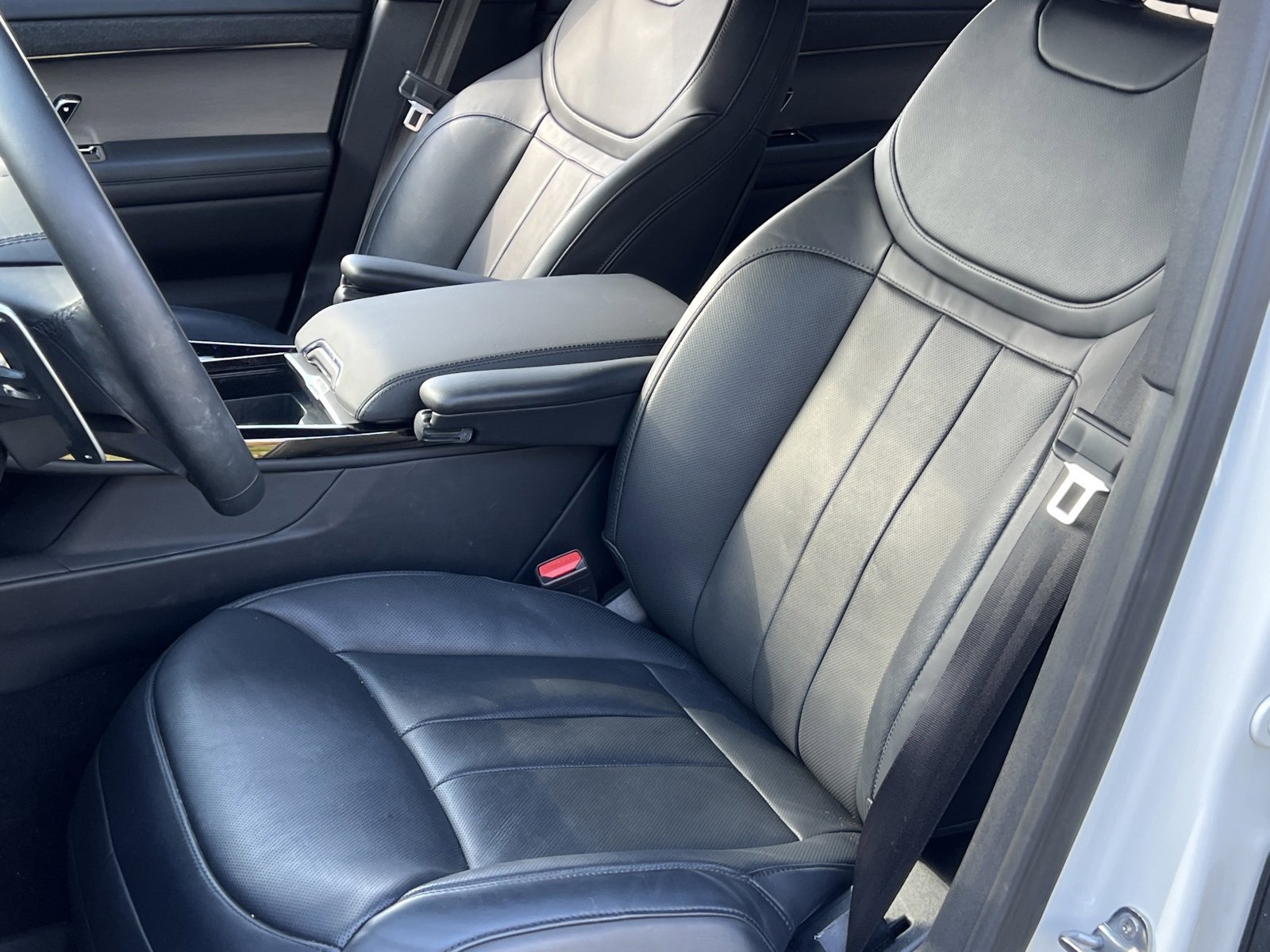 Used 2023 Land Rover Range Rover Sport SE image 5