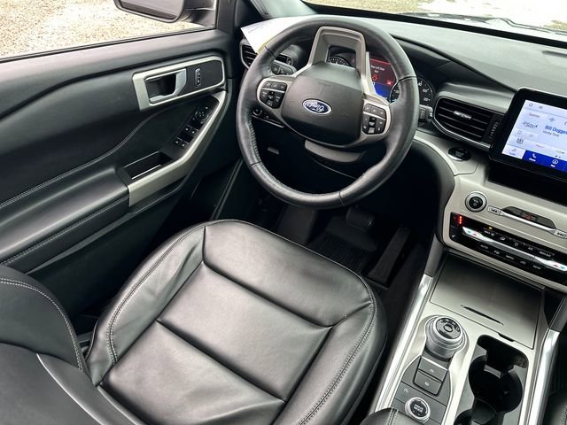 Used 2023 Ford Explorer XLT w/ Equipment Group 202A image 23