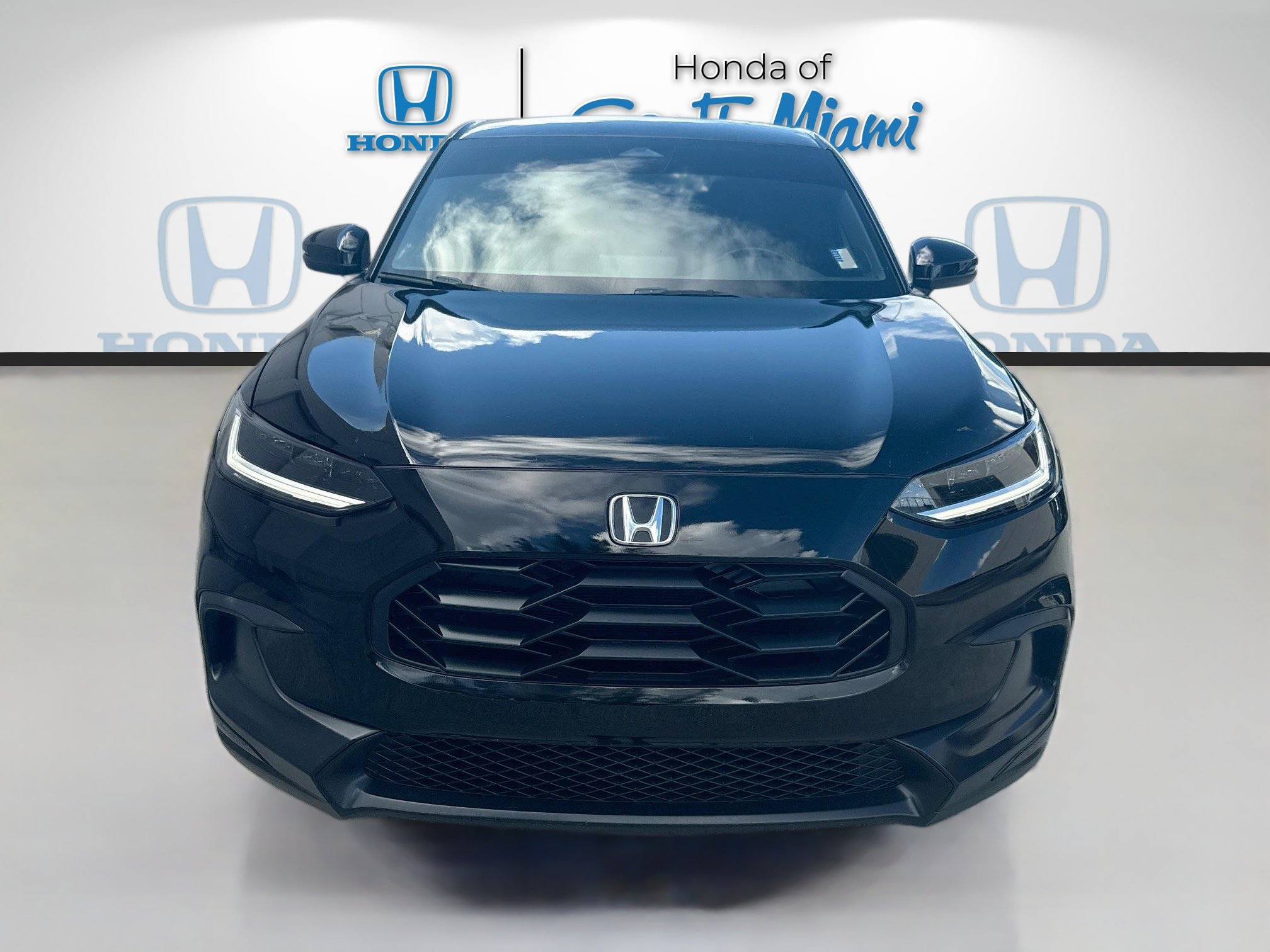 Used 2024 Honda HR-V Sport image 2