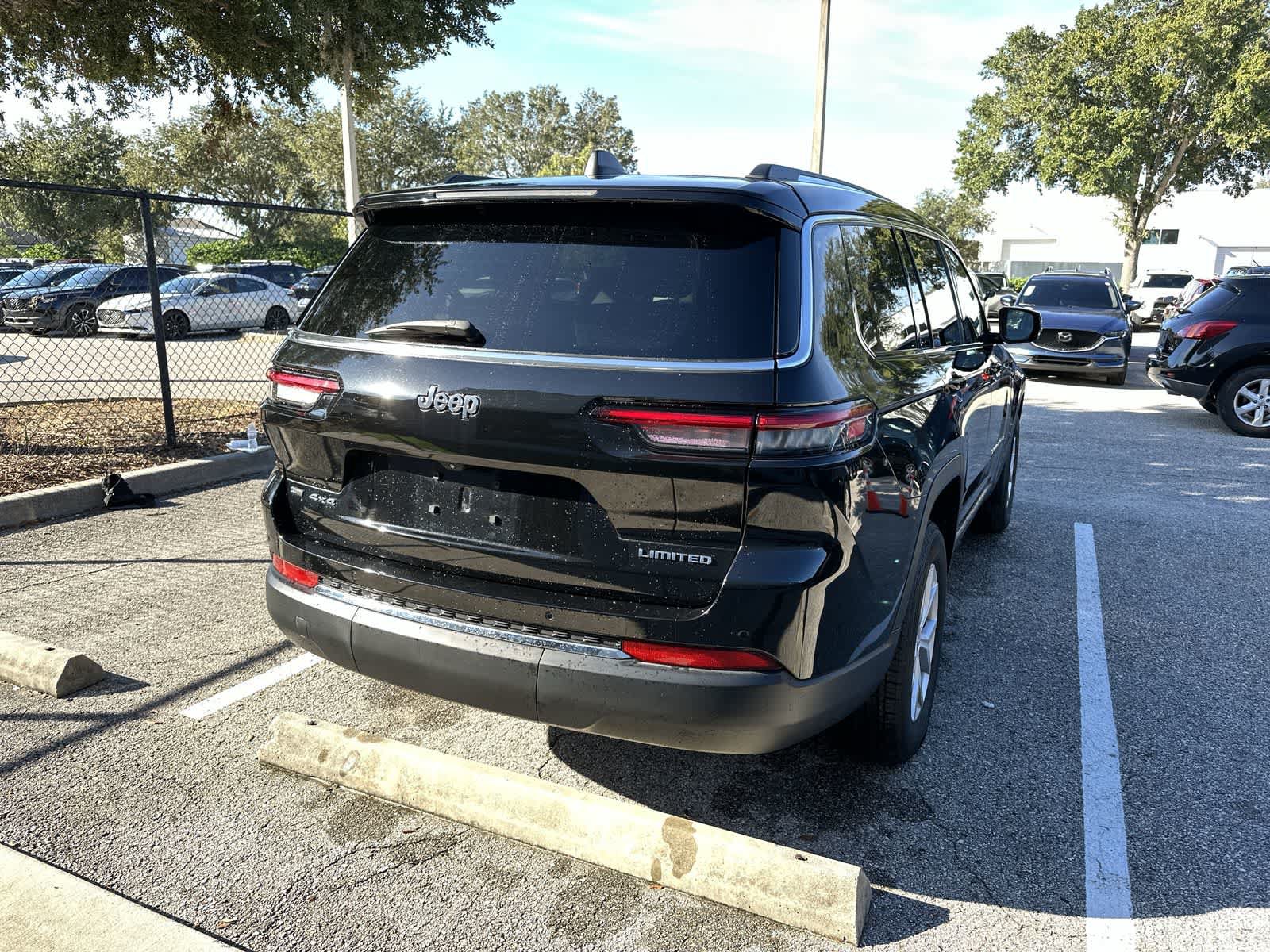 Used 2021 Jeep Grand Cherokee L Limited AWD/4WD image 8