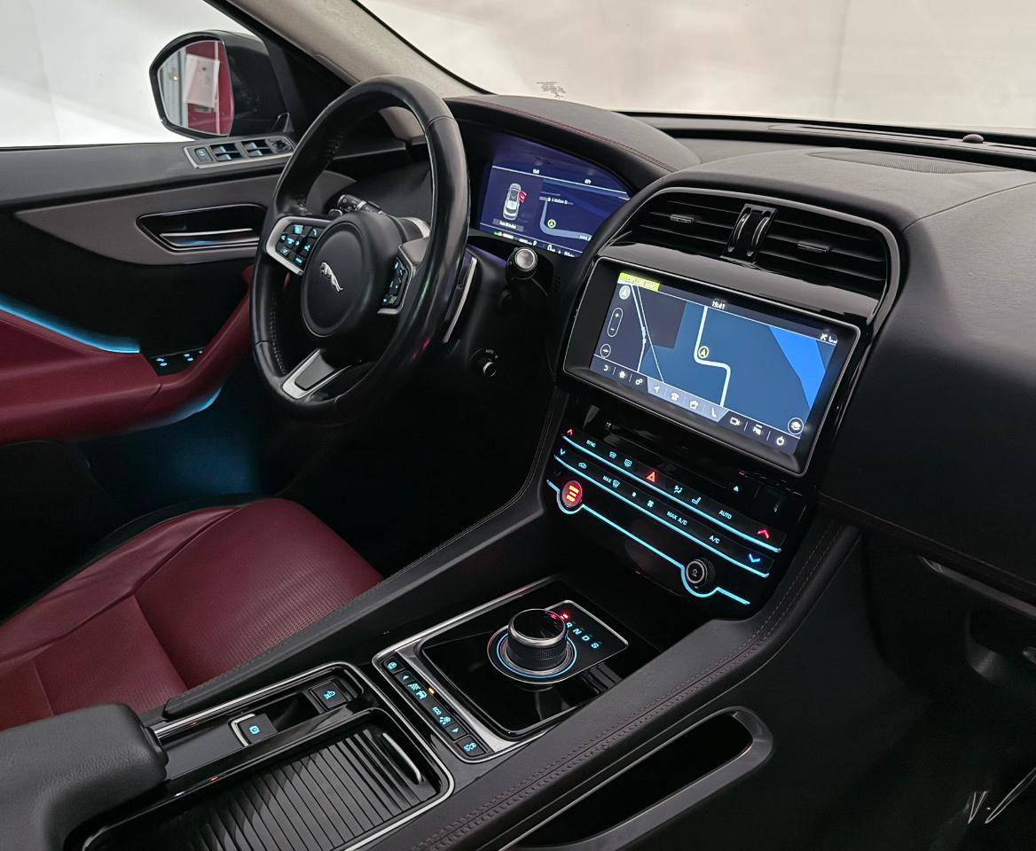 Used 2020 Jaguar F-PACE Checkered Flag image 26
