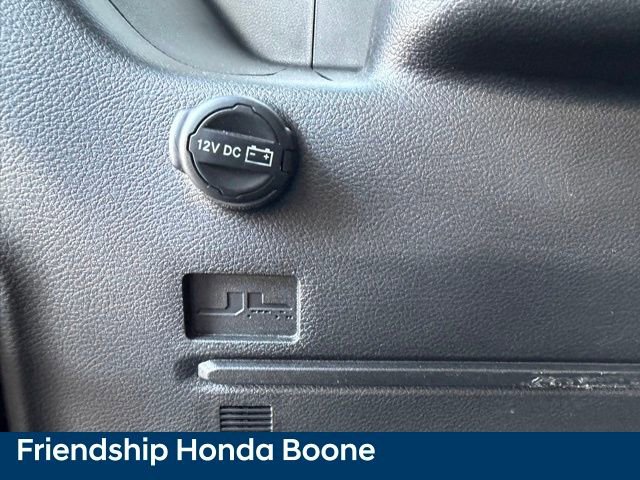 Used 2024 Jeep Wrangler Sahara image 37