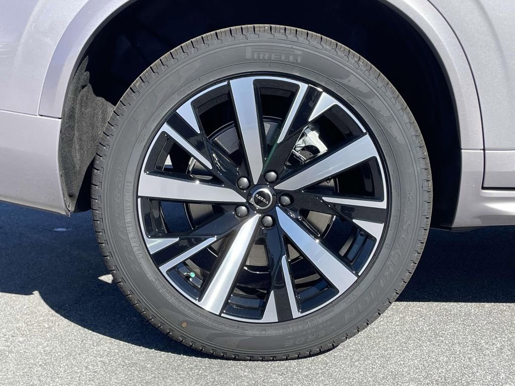 New 2026 Volvo XC90 B5 Core image 32