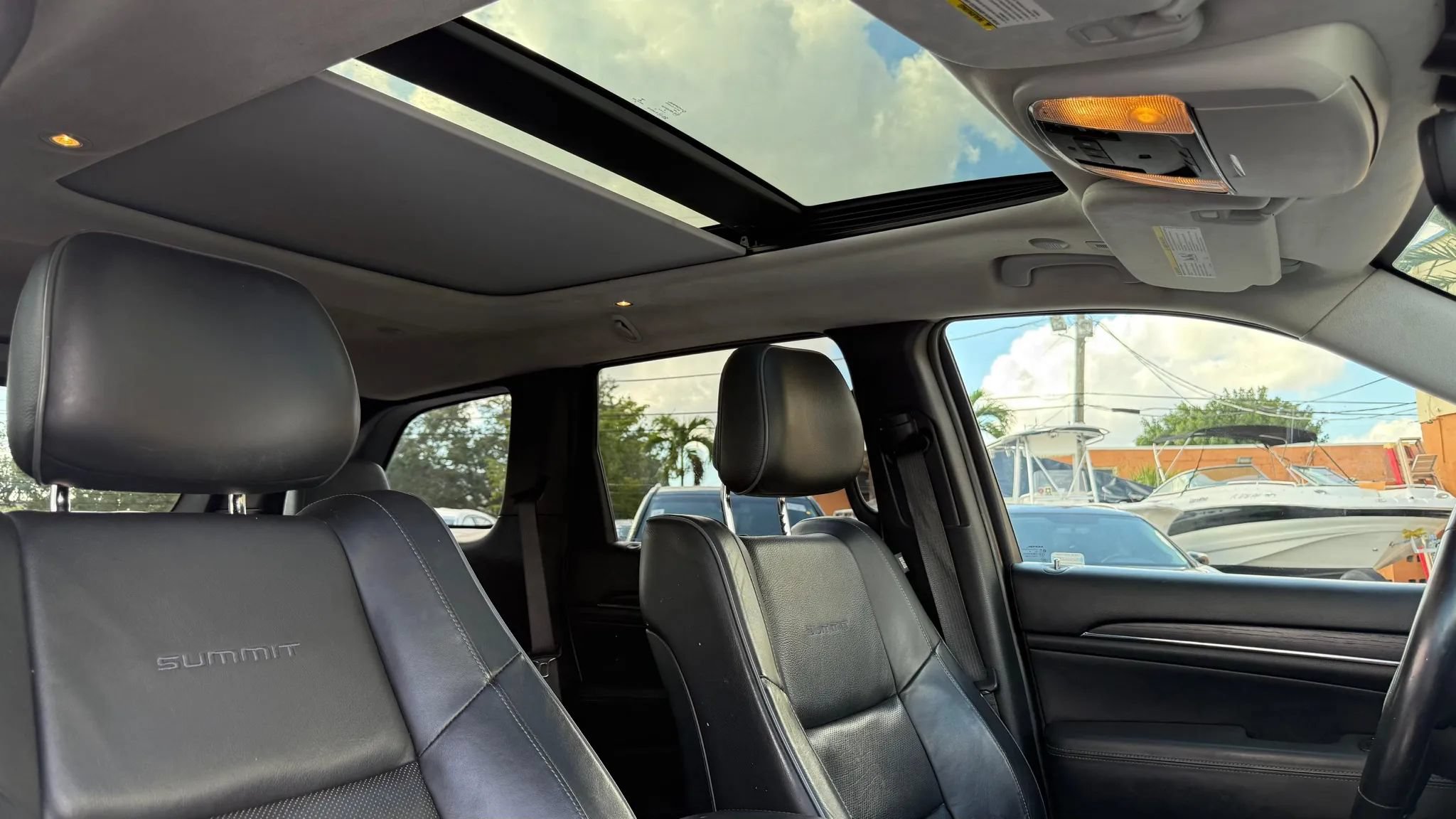 Used 2019 Jeep Grand Cherokee Summit AWD/4WD image 24