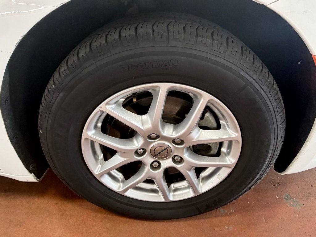 Used 2022 Chrysler Pacifica Touring-L FWD image 8