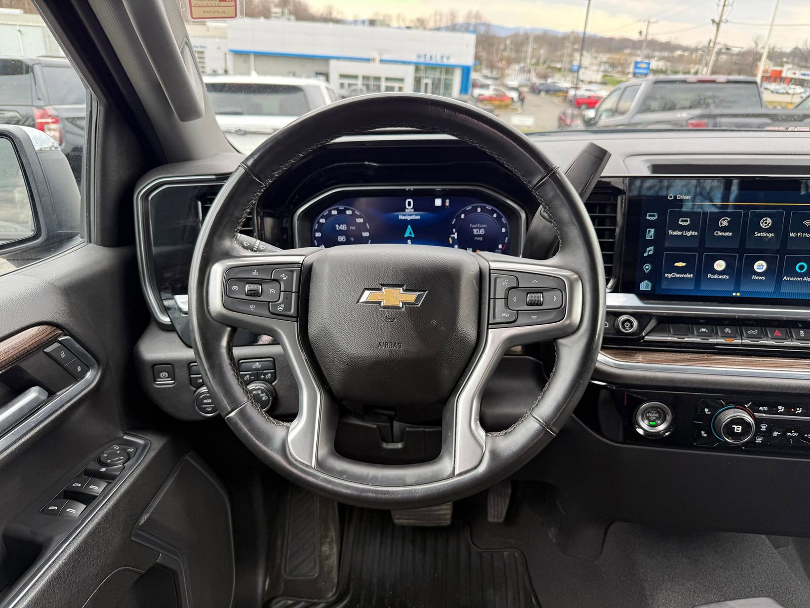 Used 2023 Chevrolet Silverado 1500 LT AWD/4WD image 22
