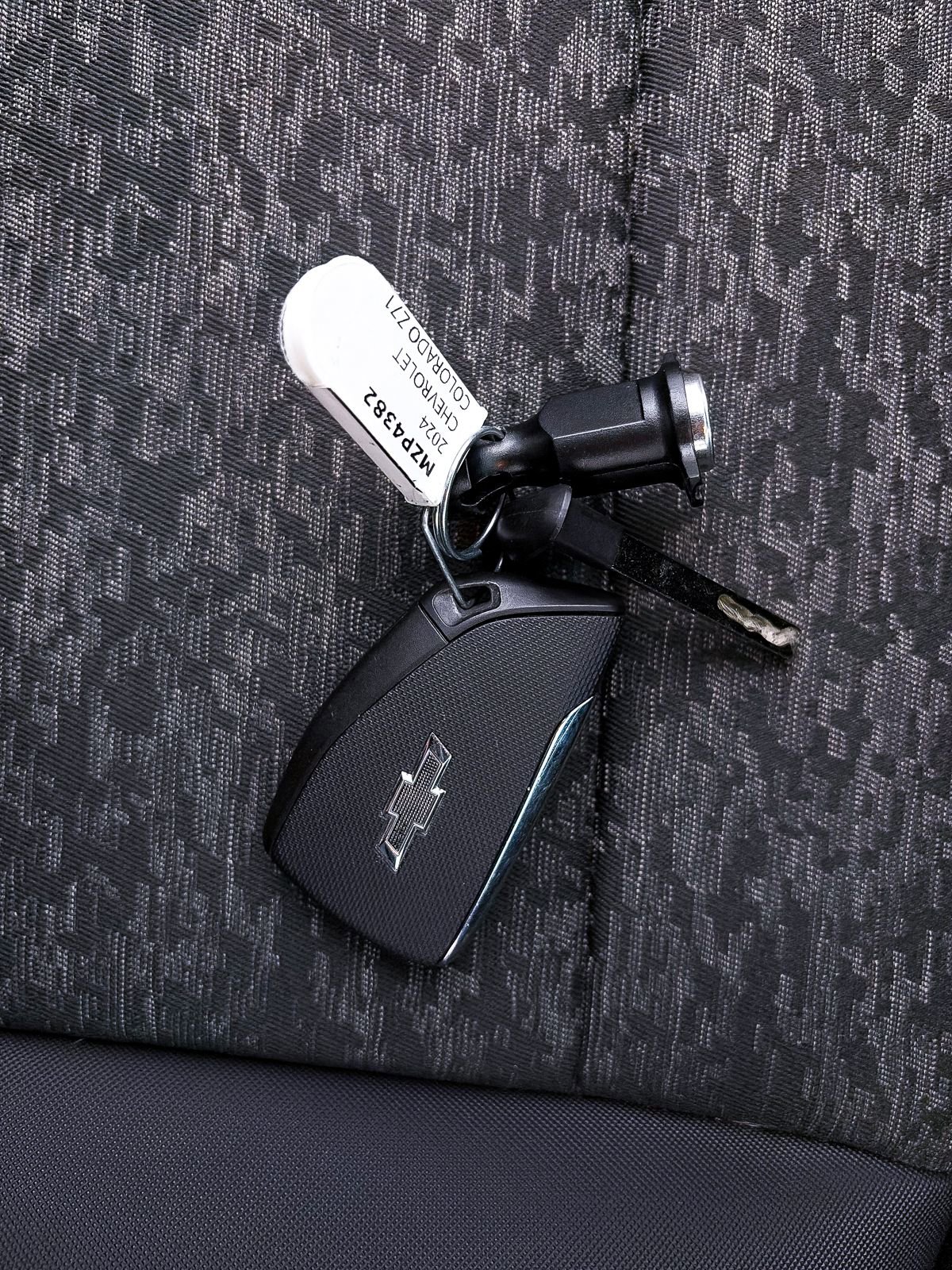 Used 2024 Chevrolet Colorado Z71 w/ Z71 Convenience Package 2 image 28