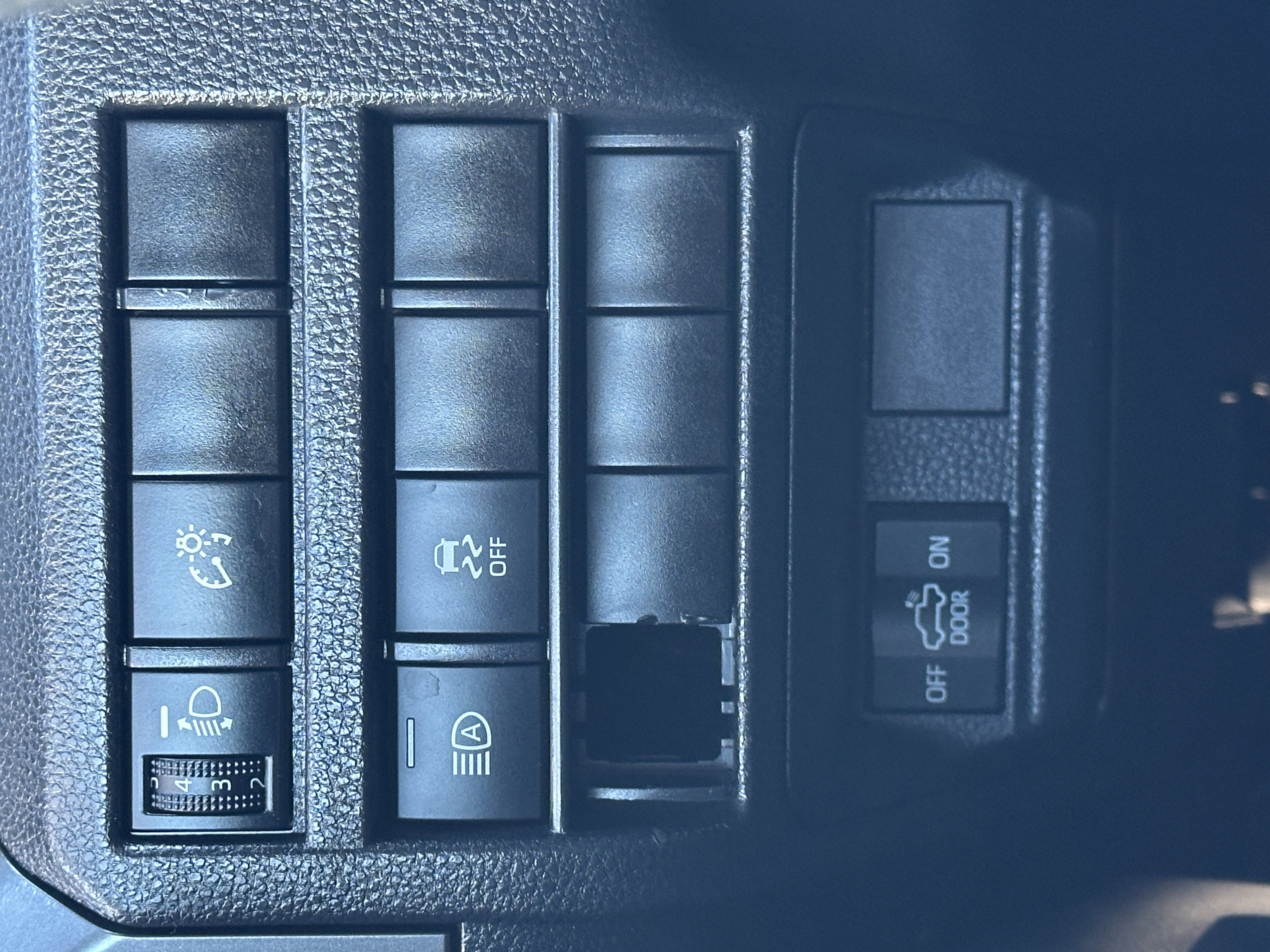 Used 2024 Toyota Tacoma SR5 image 44