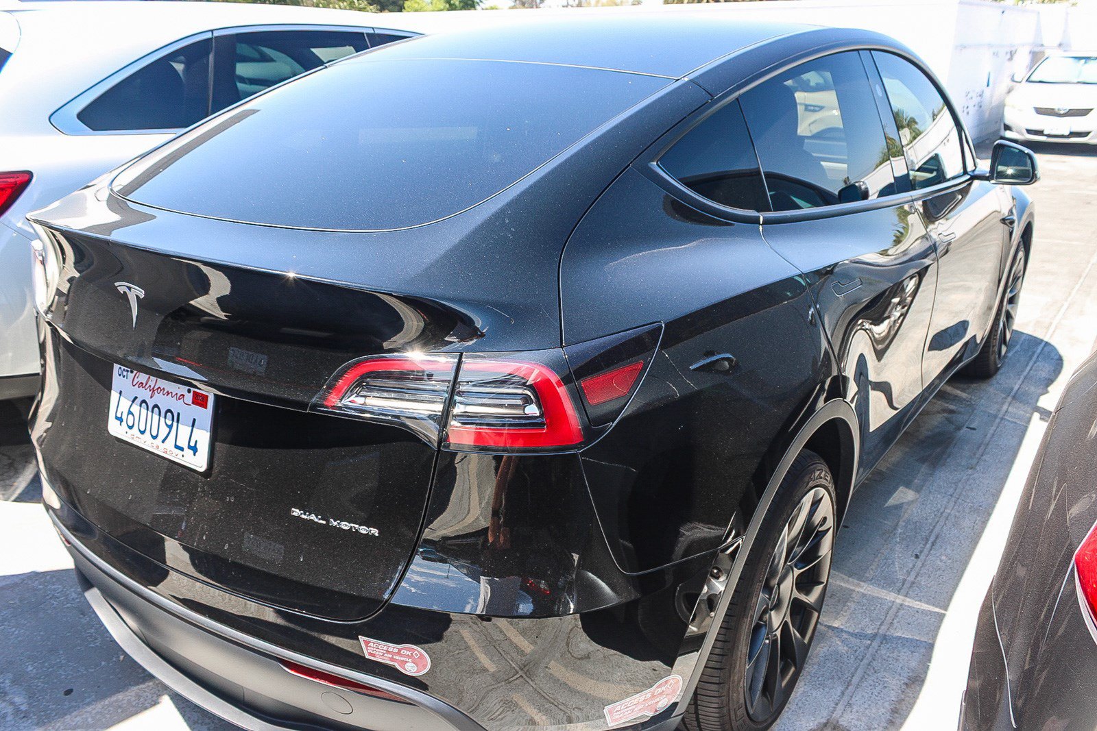 Used 2023 Tesla Model Y Long Range AWD/4WD image 14
