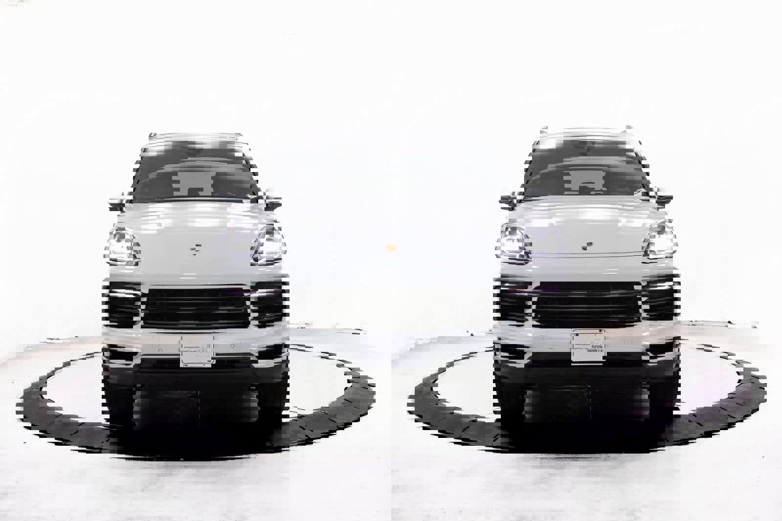 Certified 2023 Porsche Cayenne image 10