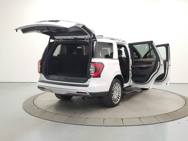 Used 2024 Ford Expedition Limited image 14