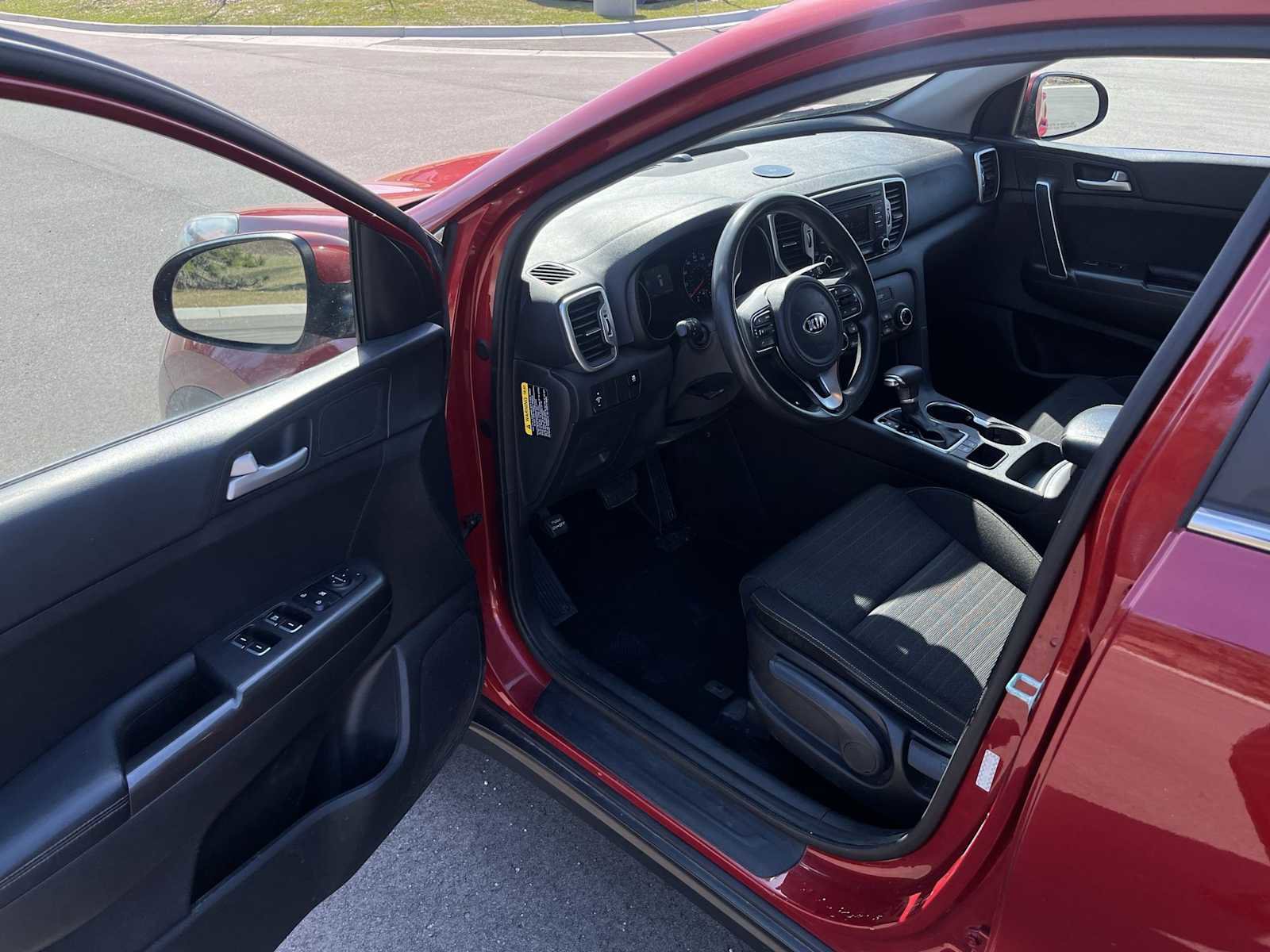 Used 2018 Kia Sportage LX image 10