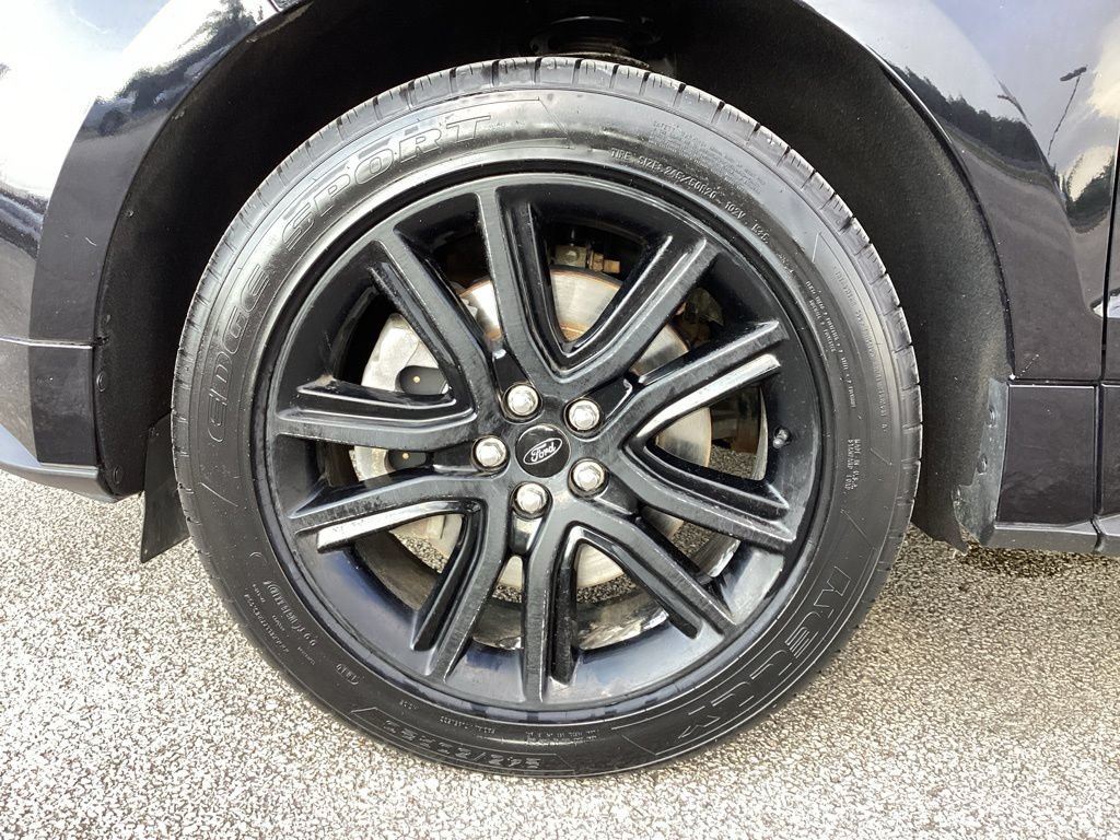 Used 2022 Ford Edge ST-Line w/ Class II Trailer Tow Package AWD/4WD image 23