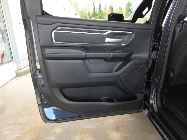 Used 2019 RAM 1500 Big Horn AWD/4WD image 39