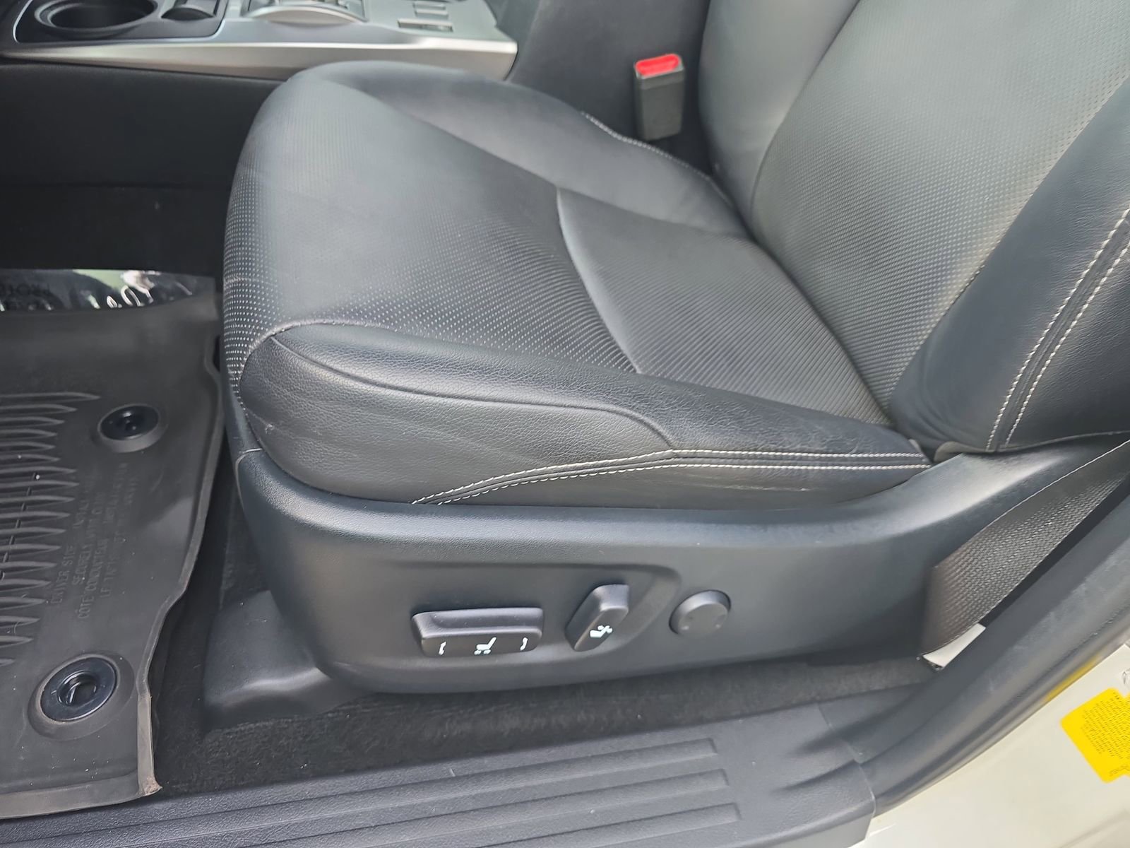 Used 2023 Toyota 4Runner Limited image 35