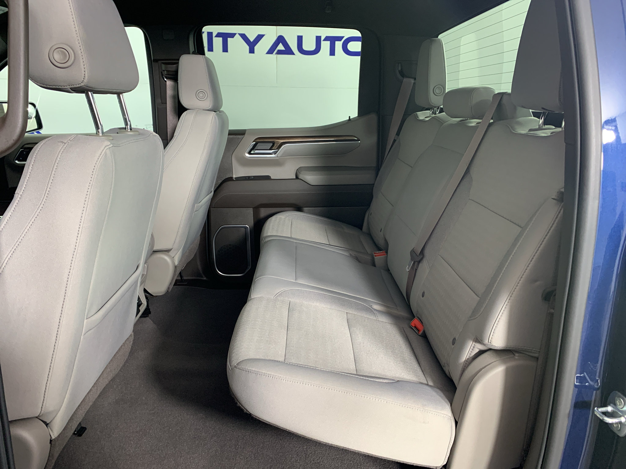 Used 2023 Chevrolet Silverado 1500 LT RWD image 27