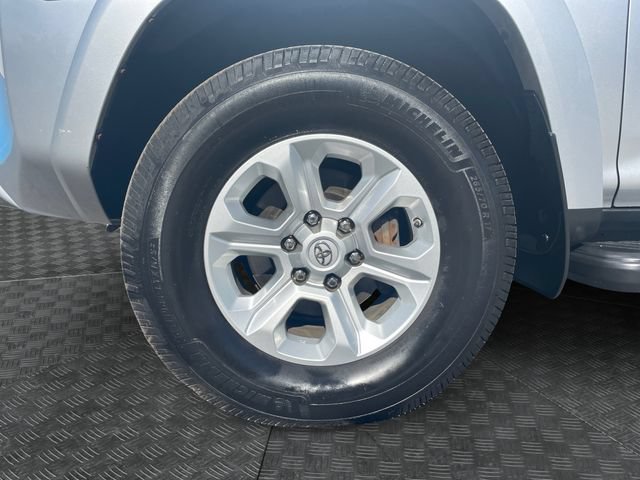 Used 2016 Toyota 4Runner SR5 Premium AWD/4WD image 14