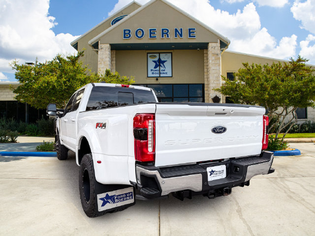Used 2025 Ford F350 Lariat w/ Lariat Ultimate Package AWD/4WD image 3