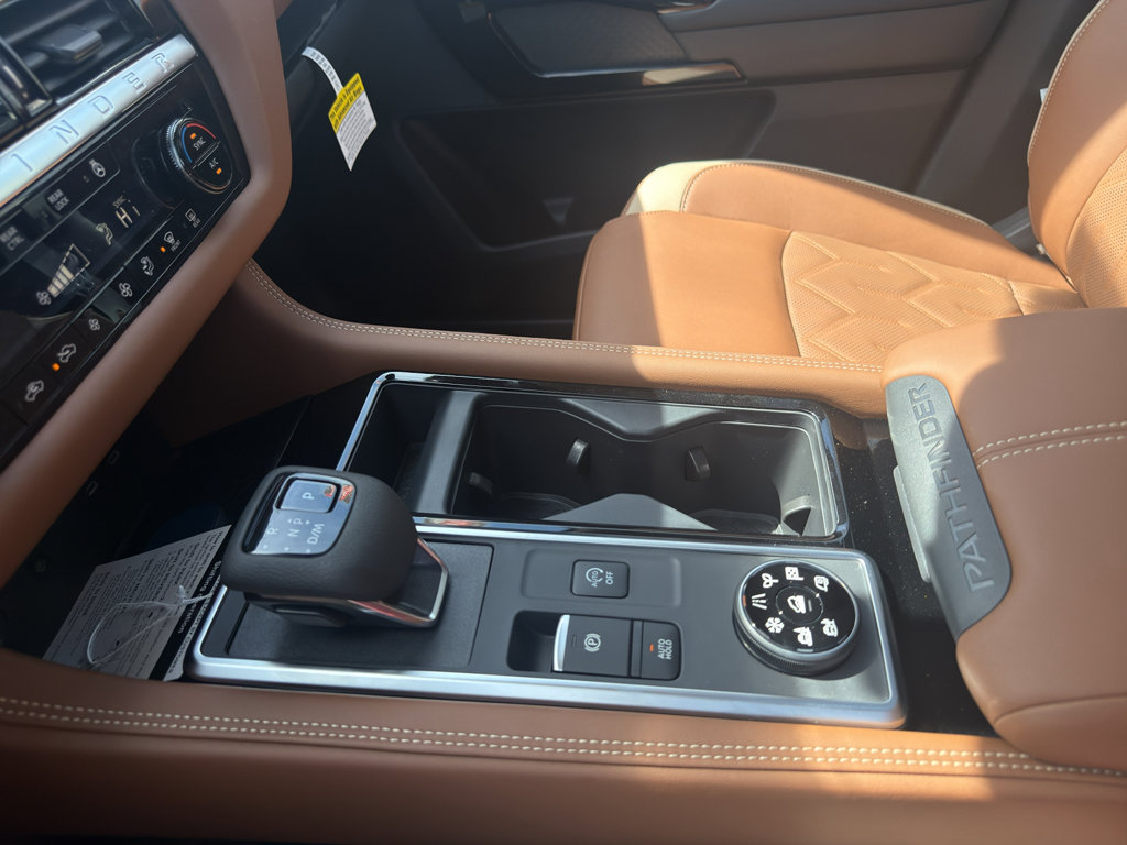 New 2026 Nissan Pathfinder Platinum image 28