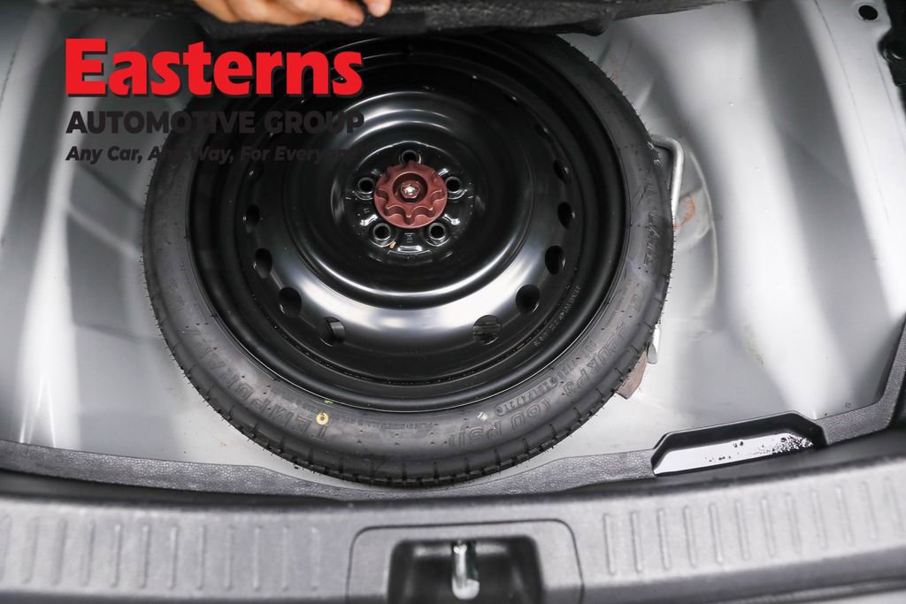 Used 2022 Toyota Corolla LE image 22