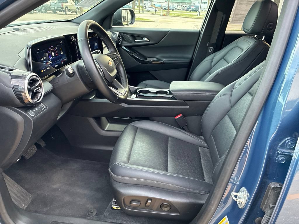 Used 2025 Chevrolet Equinox LT w/ Convenience Package II AWD/4WD image 21