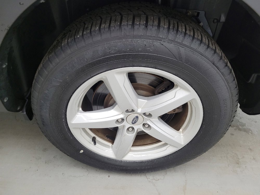 Used 2016 Ford Explorer XLT w/ Equipment Group 201A AWD/4WD image 31