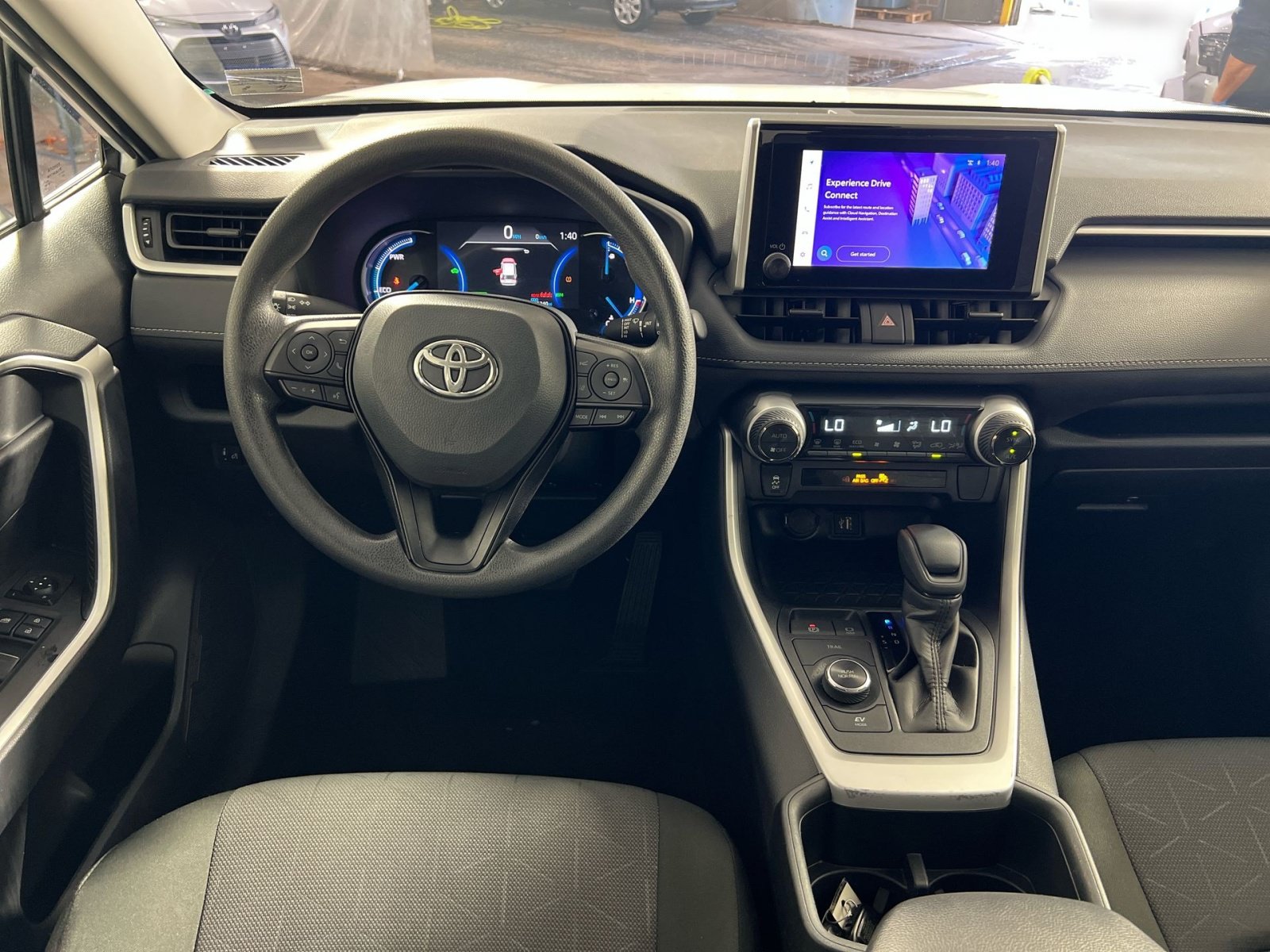 Used 2025 Toyota RAV4 XLE AWD/4WD image 23