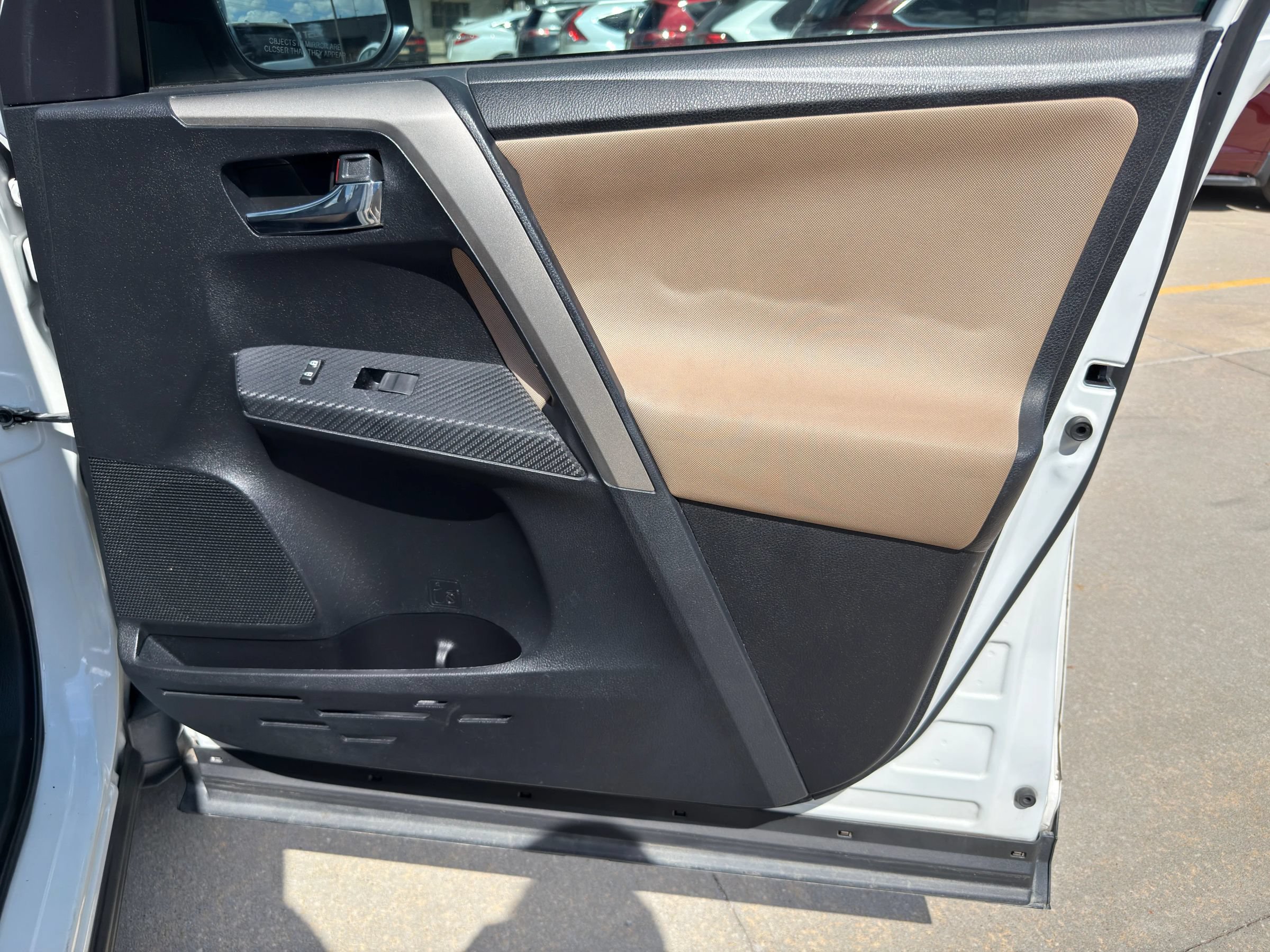 Used 2014 Toyota RAV4 XLE FWD image 27